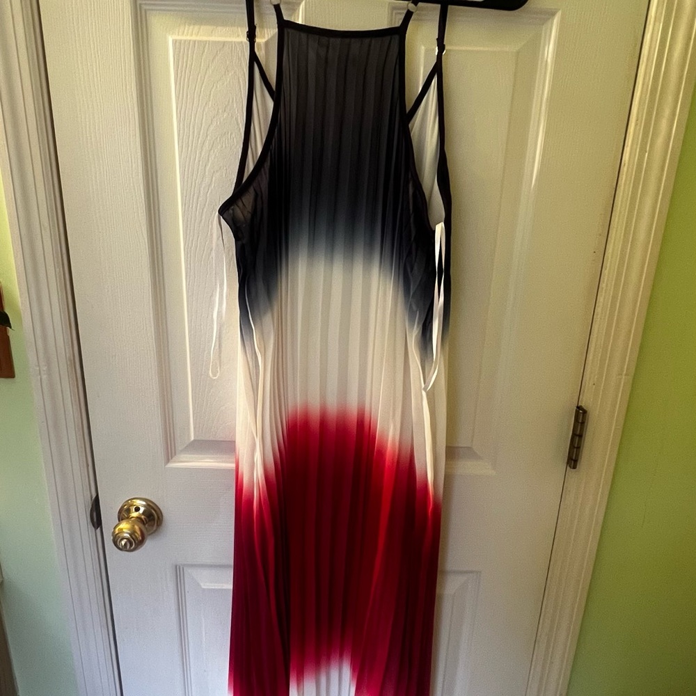 Maxi Dress - Picture 2 of 3